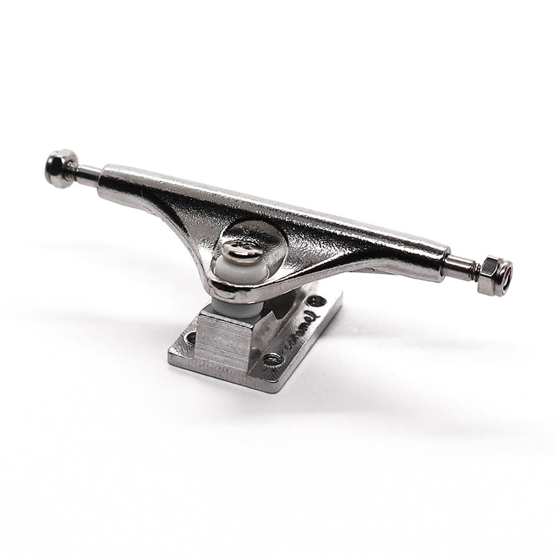 Caramel C5 Light Fingerboard Trucks