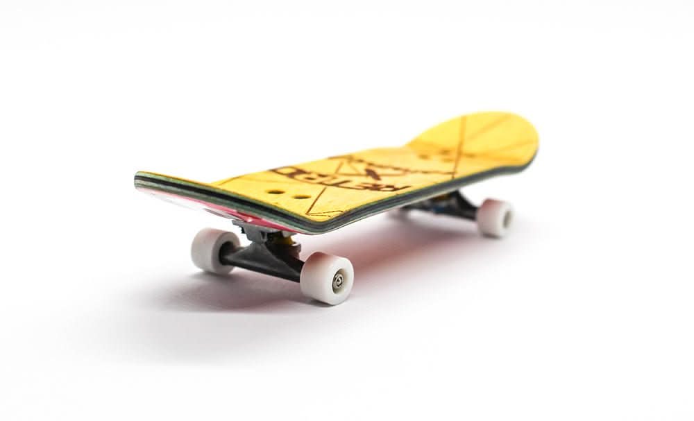 Retro Caramel Sweetheart Complete 29mm -Caramel Fingerboards