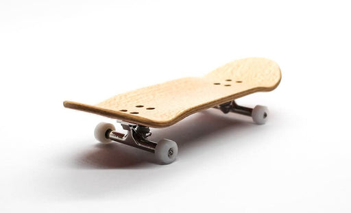 Warrior woman standard complete fingerboard 34mm - Caramel Fingerboards - Fingerboard store