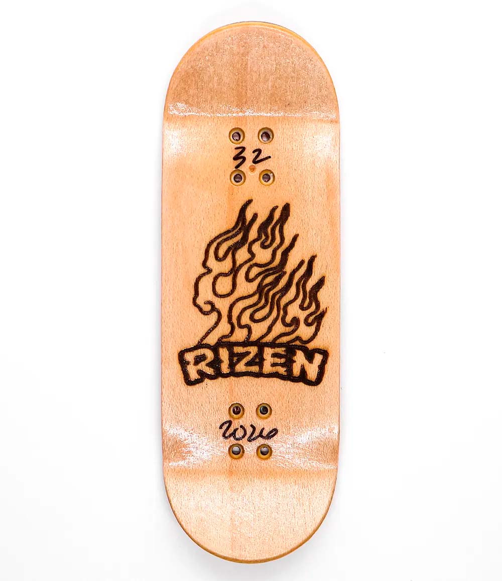 Rizen Split Tone Fingerboard Deck 32mm - Caramel Fingerboards - Fingerboard store