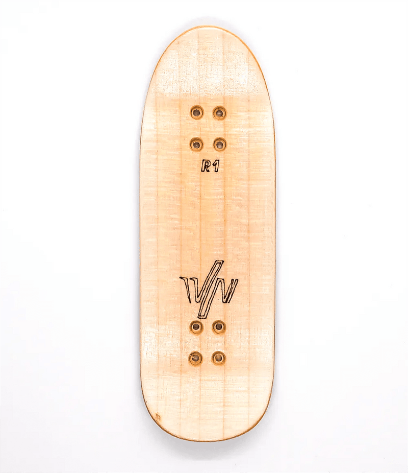 Von Zehos Woman R1 Fingerboard Deck 32mm - Caramel Fingerboards - Fingerboard store