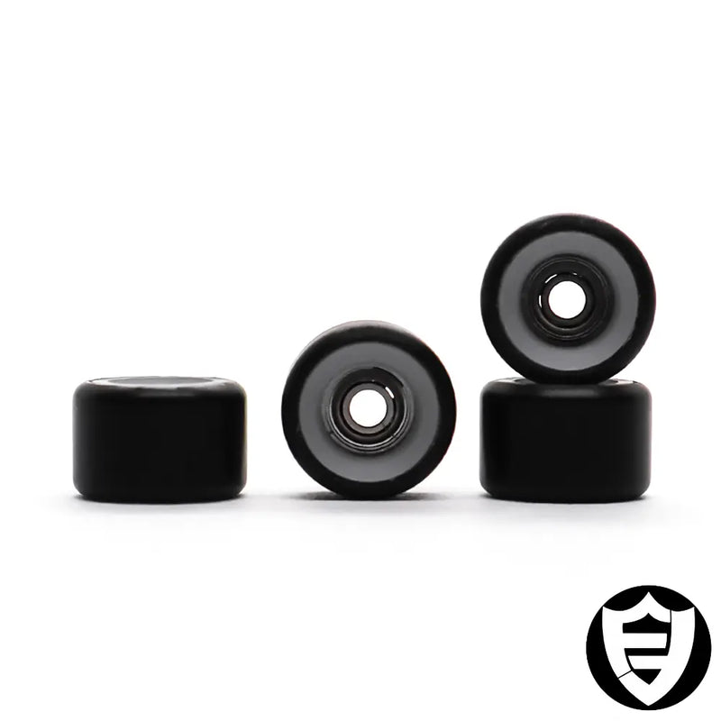 FlatFace Dual Durometer Bearing Wheels Black-White 7mm